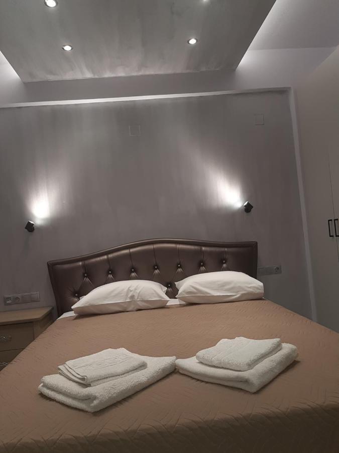 Gold Apartments بلاتانيز المظهر الخارجي الصورة