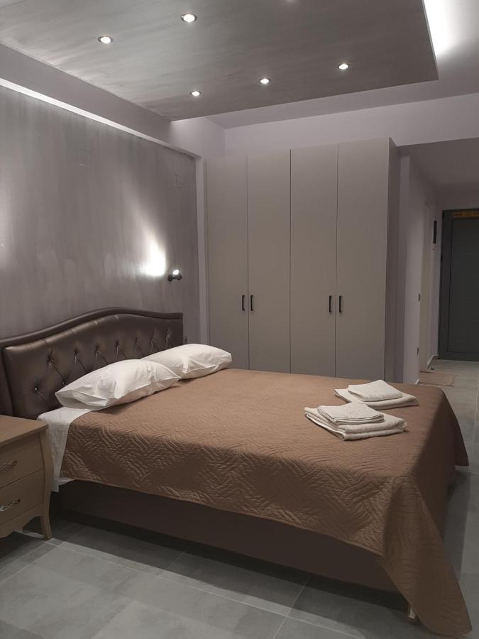 Gold Apartments بلاتانيز المظهر الخارجي الصورة