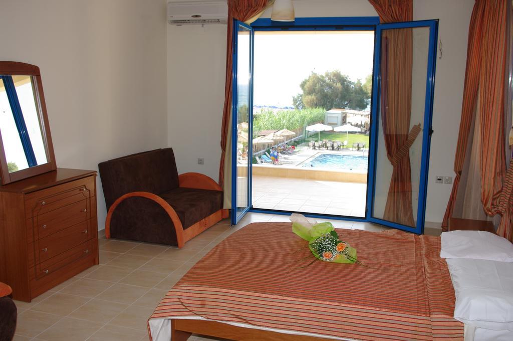 Gold Apartments بلاتانيز المظهر الخارجي الصورة