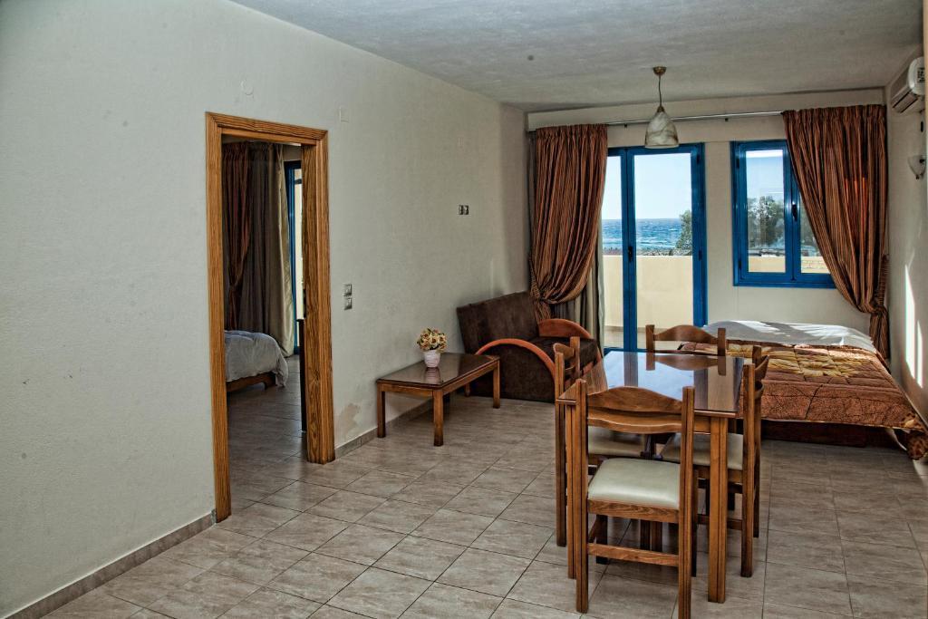 Gold Apartments بلاتانيز المظهر الخارجي الصورة